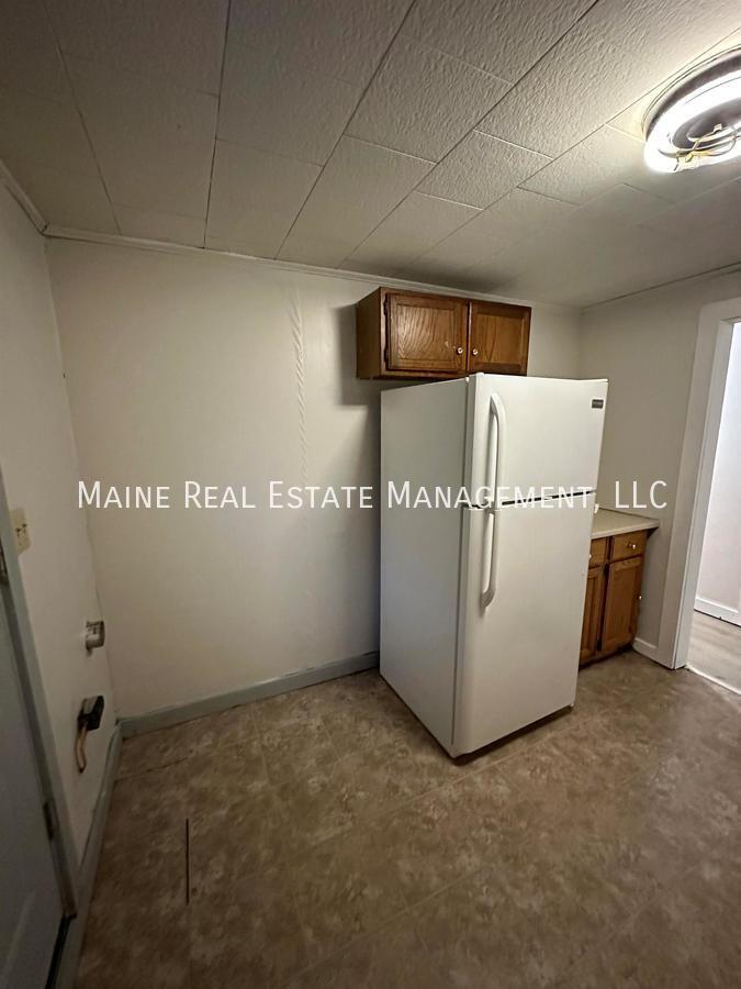 Building Photo - 171 Riverside Dr