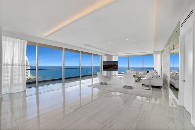 Building Photo - 10203 Collins Ave
