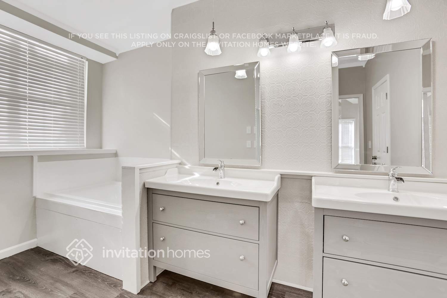 Building Photo - 1521 Green Oak Cir NW