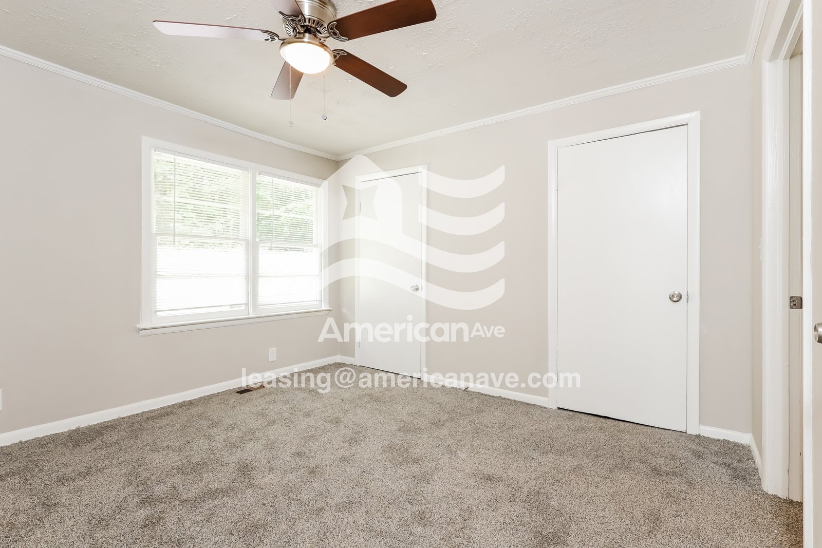 Building Photo - 3020 16th Ave SW