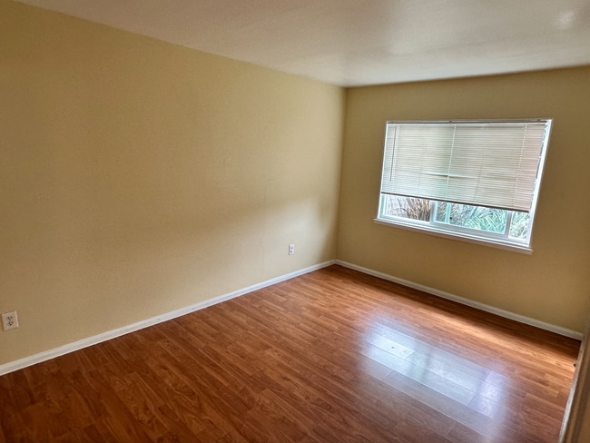 Building Photo - 3171 Luna Ave