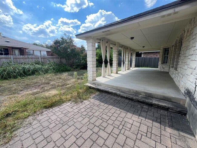 Building Photo - 14525 Ballimamore Dr