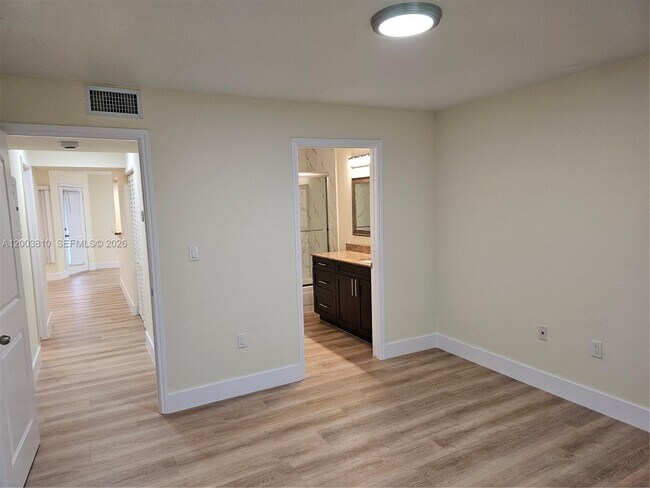 Building Photo - 2627 NW 33rd St