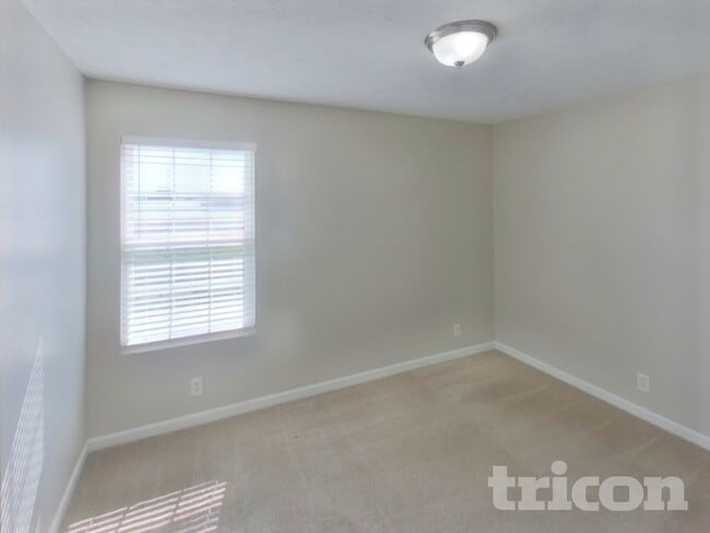 Building Photo - 2616 Apostle Ln