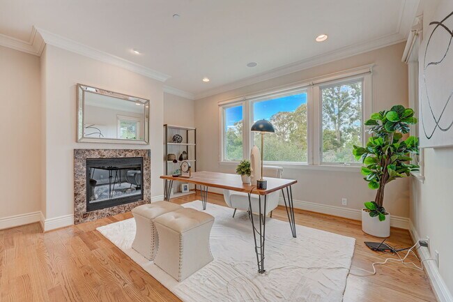 Building Photo - 140 Emerald Estates Ct