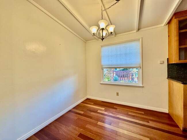 Building Photo - 228 S Rengstorff Ave