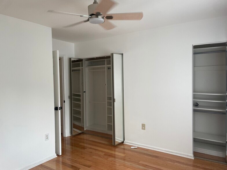 Building Photo - 18207 Leman Lake Dr