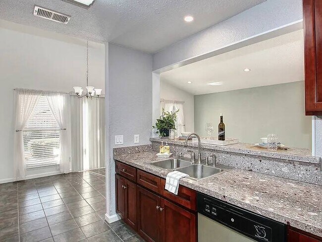 Building Photo - 6632 Branchwater Way