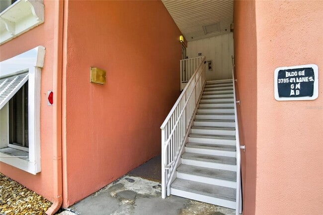 Building Photo - 3795 41st Ln S