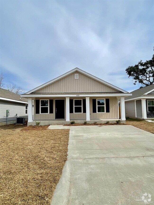 Building Photo - 408 Hilburn Ln