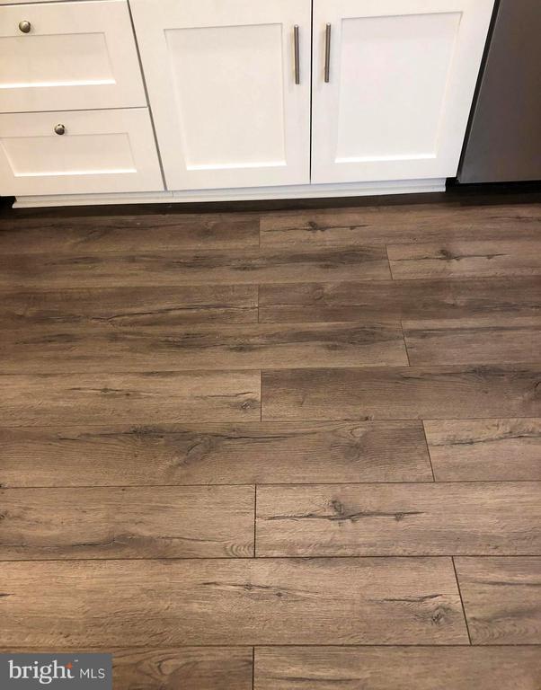 Building Photo - 14 Stonehenge Cir