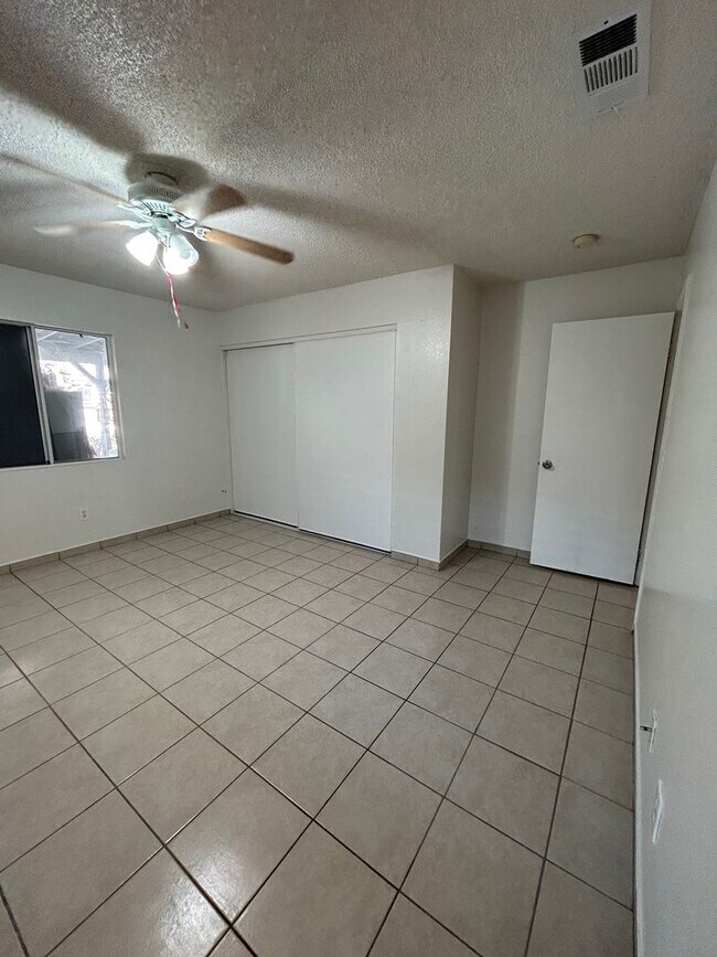 Building Photo - Beautiful 3 bedroom home available in Heber
