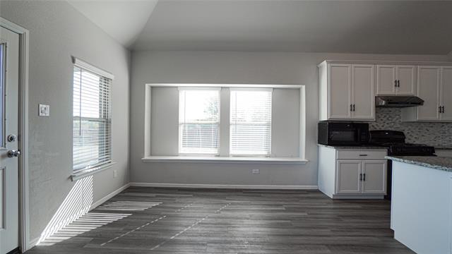 Building Photo - 1957 Javelina St