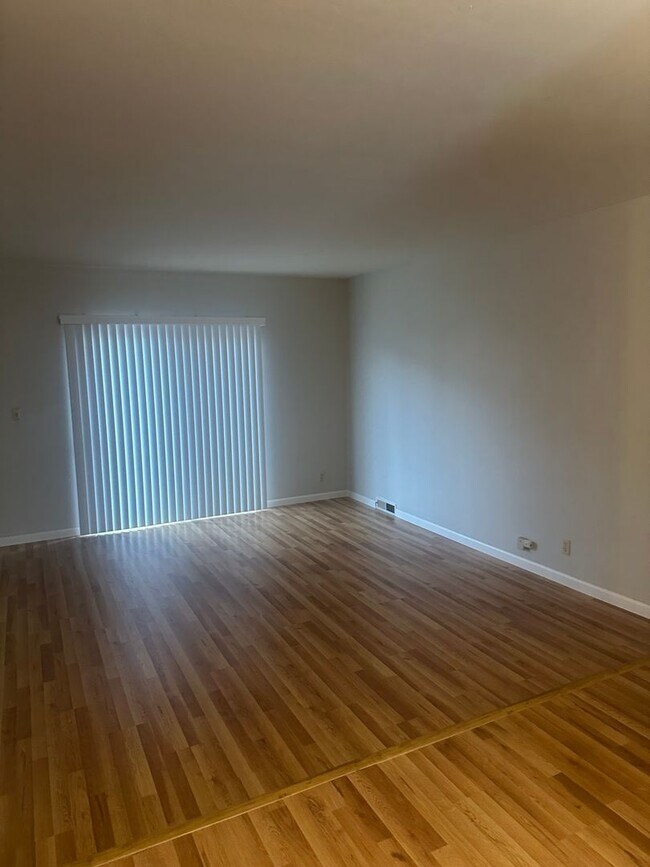Building Photo - 6424 Vegas Dr