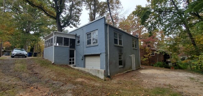 Building Photo - 239 Styers Rd
