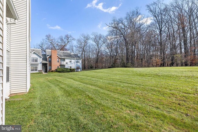Building Photo - 1102 Diamond Dr
