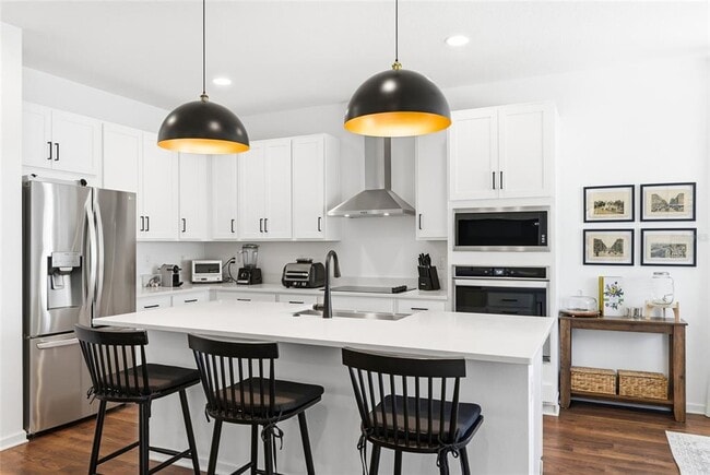 Building Photo - 5378 Lake Virginia St