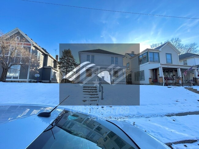 Building Photo - 807 W Ash St