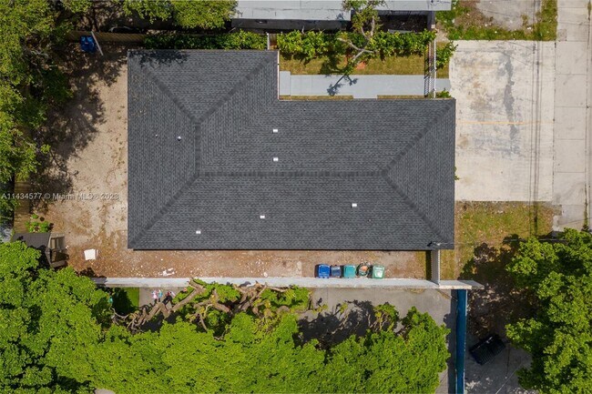 Building Photo - 2185 NW 41st St