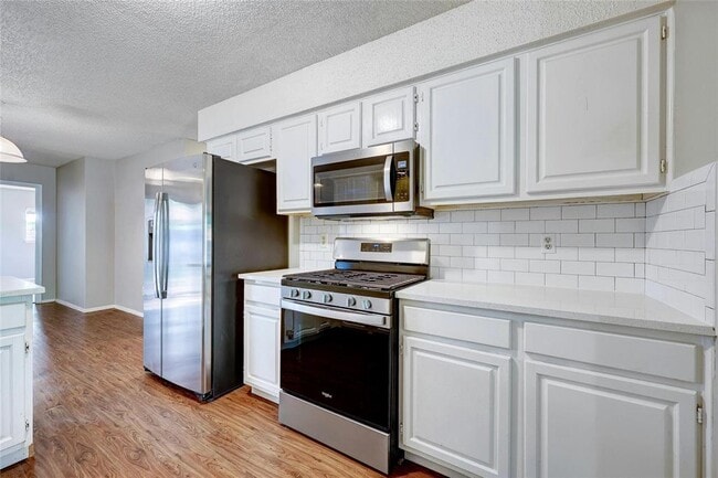 Building Photo - 12601 Europa Ln