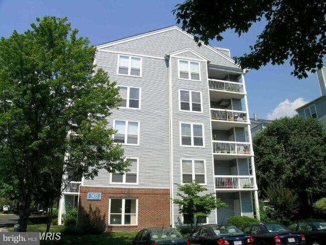 Primary Photo - 3175 Summit Square Dr