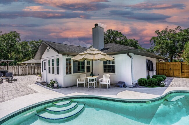 Building Photo - 4726 NW 27 Pl