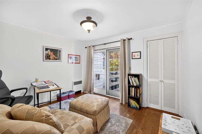 Building Photo - 6 Raven Way