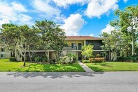 Building Photo - 6559 Chasewood Dr