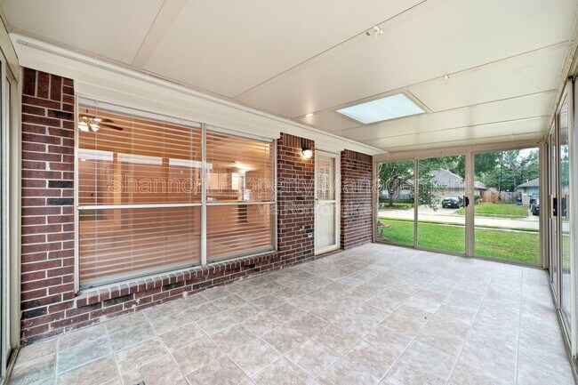 Building Photo - 3814 Apple Hollow Ln