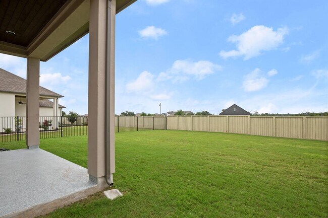 Building Photo - 525 Faith Dr