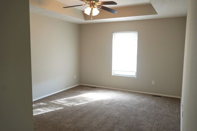 Building Photo - Beautiful 4 bedroom home for rent in Ozark!