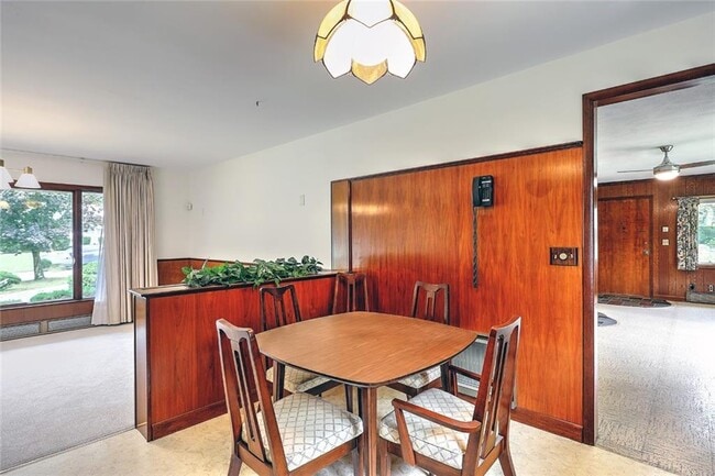 Building Photo - 5 Appian Way