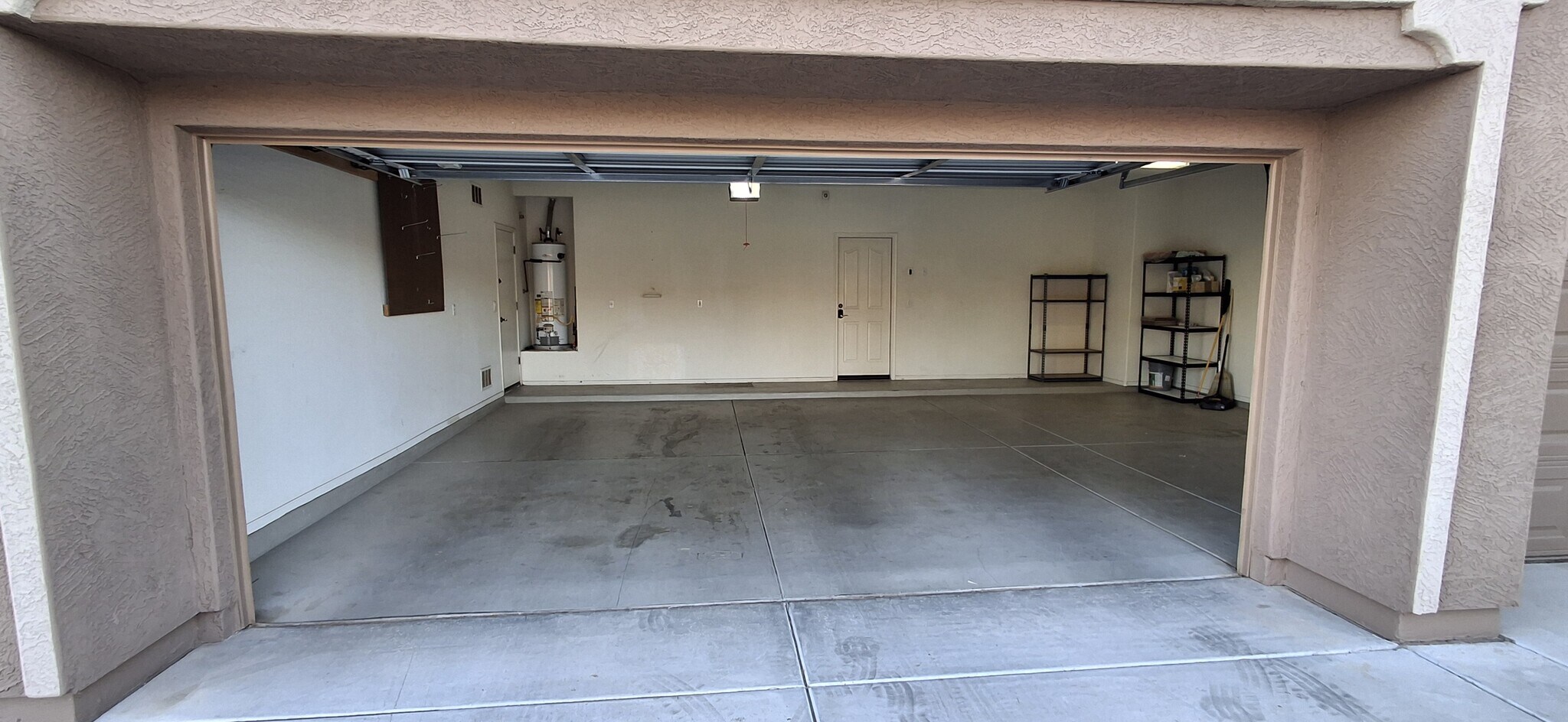 Garage #4 - 16021 W Becker Ln