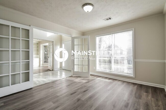 Building Photo - 4 Bedroom Pet-Friendly Home in Lawrencevil...