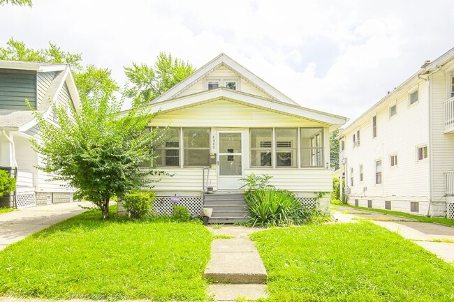 Building Photo - 4 BED 1 BATH BEAUTIFUL SINGLE FAMILY HOME ...