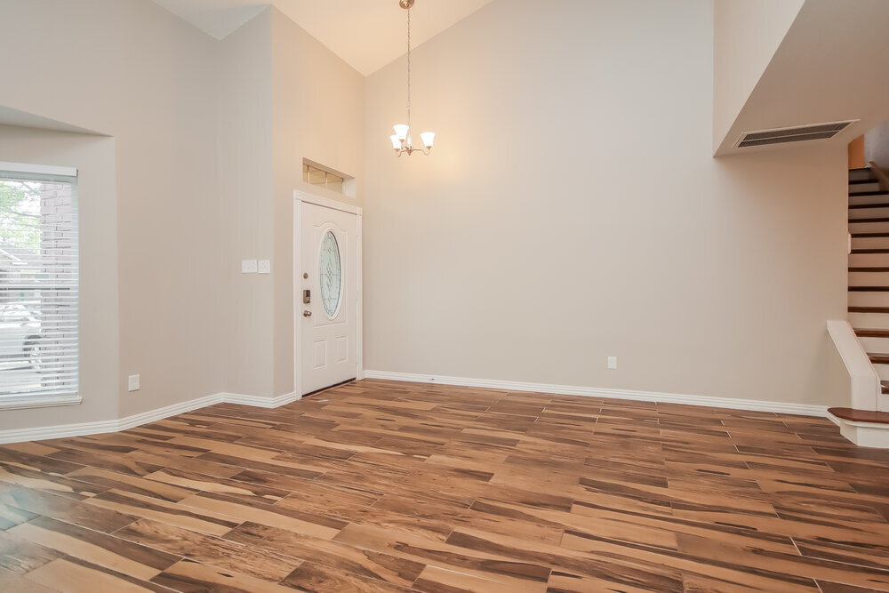 Building Photo - 15622 Thornbrook Dr