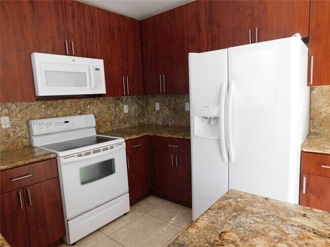 Building Photo - 21485 SW 112th Ave