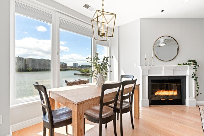 Building Photo - 600 Harbor Blvd