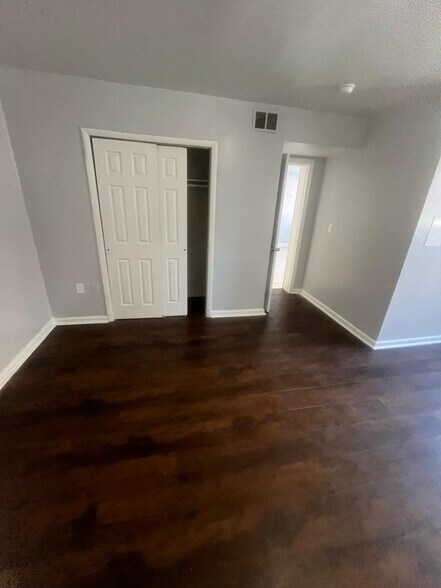 143 N Walnut St 12 - 140 N Walnut St
