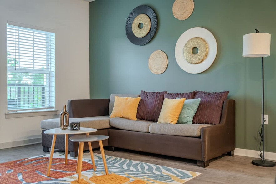 Primary Photo - 14533 Star Water Rd