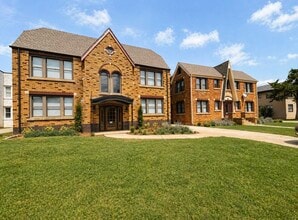 831 East Drive - 831 & 835 East Drive