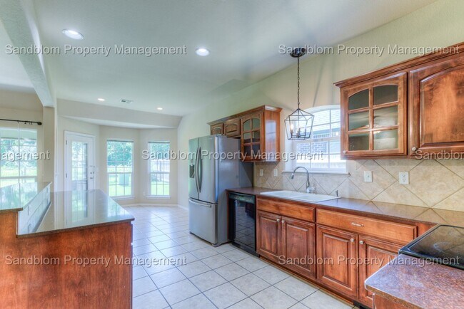 Building Photo - FOR LEASE | Jenks | $2500 Rent | 5 Bed, 3 ...