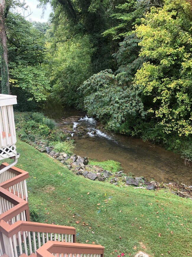 Building Photo - 3 Bedroom/3.5 Bath 2 story Condo - Kingsport, TN 37663