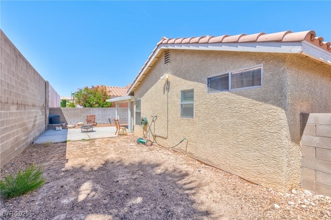 Building Photo - 5537 Oakwood Ridge St