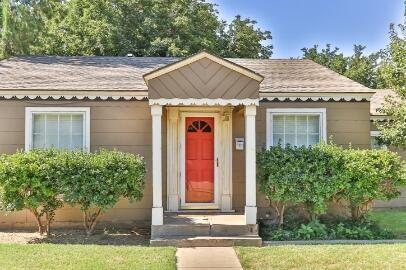 Building Photo - 2517 33rd St