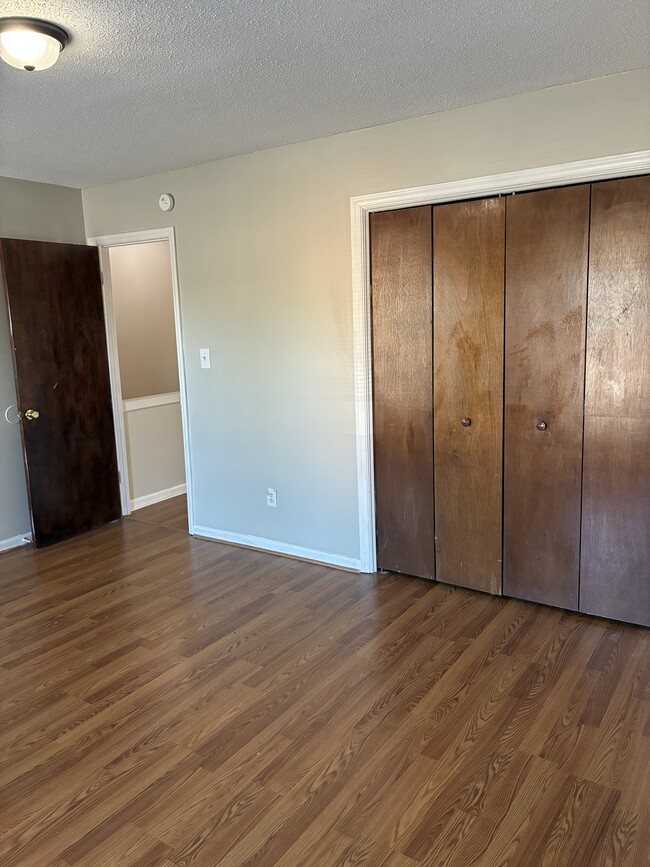 Building Photo - 114 Concord Dr