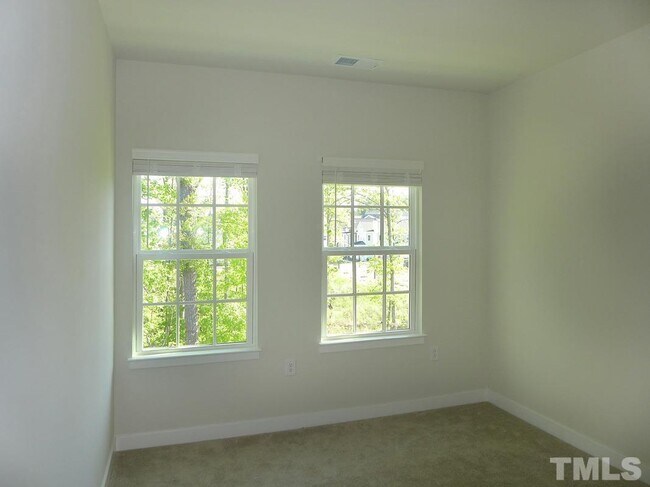 Building Photo - 137 Callowhill Ln