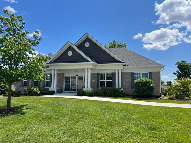 Building Photo - 2 Solara Ct
