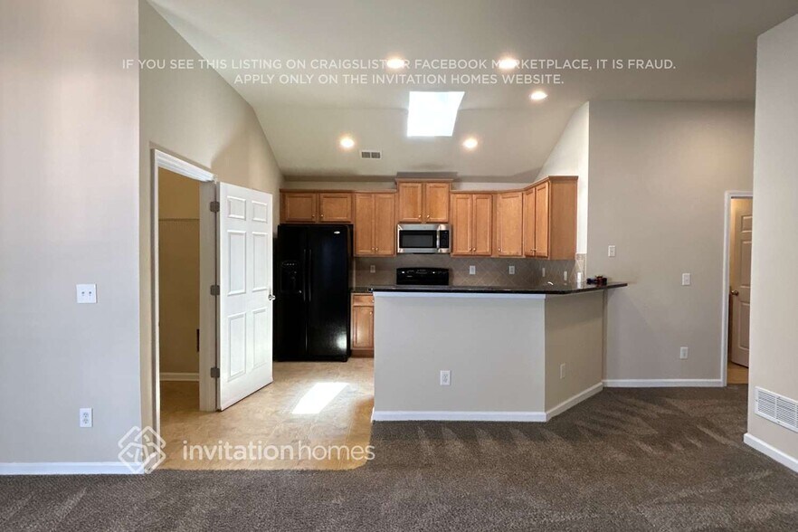 Building Photo - 351 Highland Falls Dr