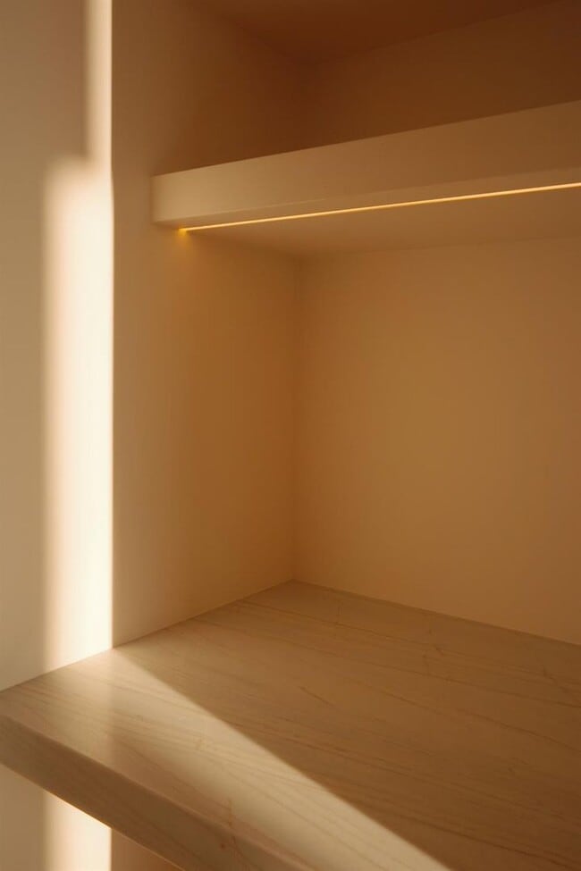 Building Photo - 1022 Via Treviso